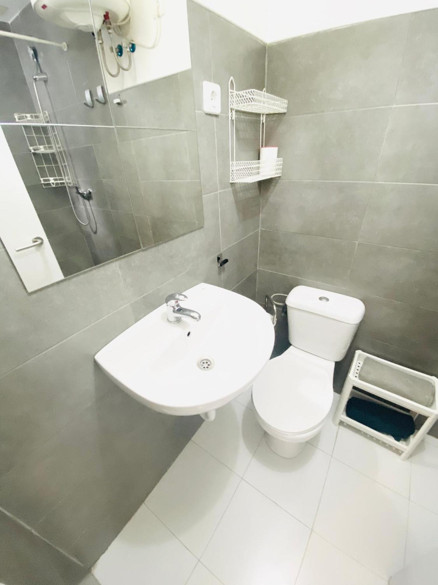 Eg14 Piso 2 Wifi Fibra Ac Apartamento *