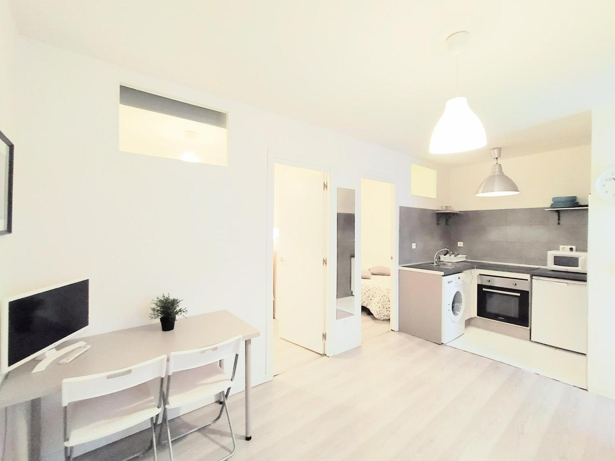 Eg14 Piso 2 Wifi Fibra Ac Apartamento *